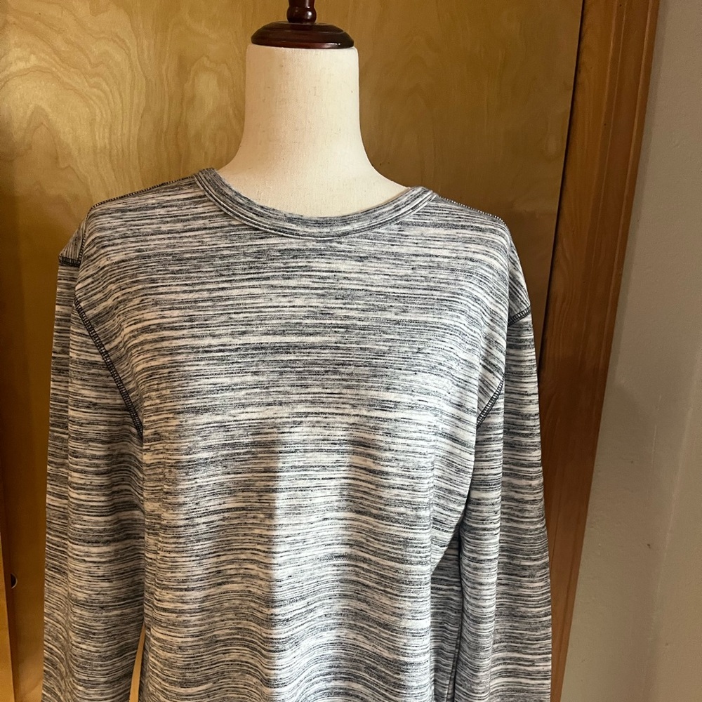 Apt. 9 White and Gray Top